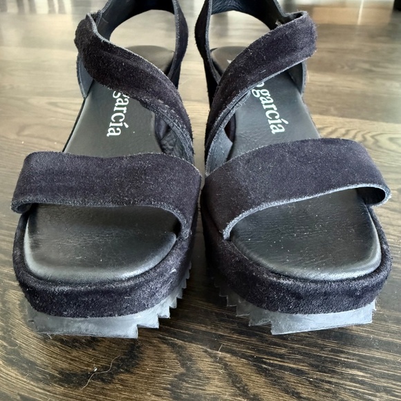 Pedro Garcia Black Suede Wedge Sandals 38 - Worn once! Size 7.5 or 8 US - Picture 9 of 13